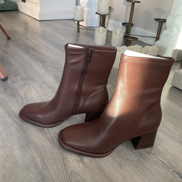 Steve Madden Pammy Brown Ankle Boots, Square Toe - Picture 5 of 6